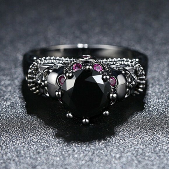 Gothic Blk Gold, Black Sapphire & Ruby Skulls Ring - Picture 2 of 3